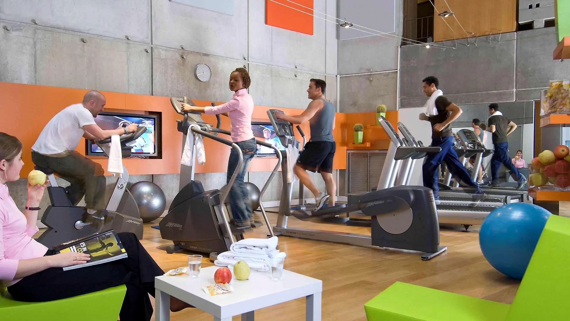 Novotel Gare De Lyon Hotel 4*