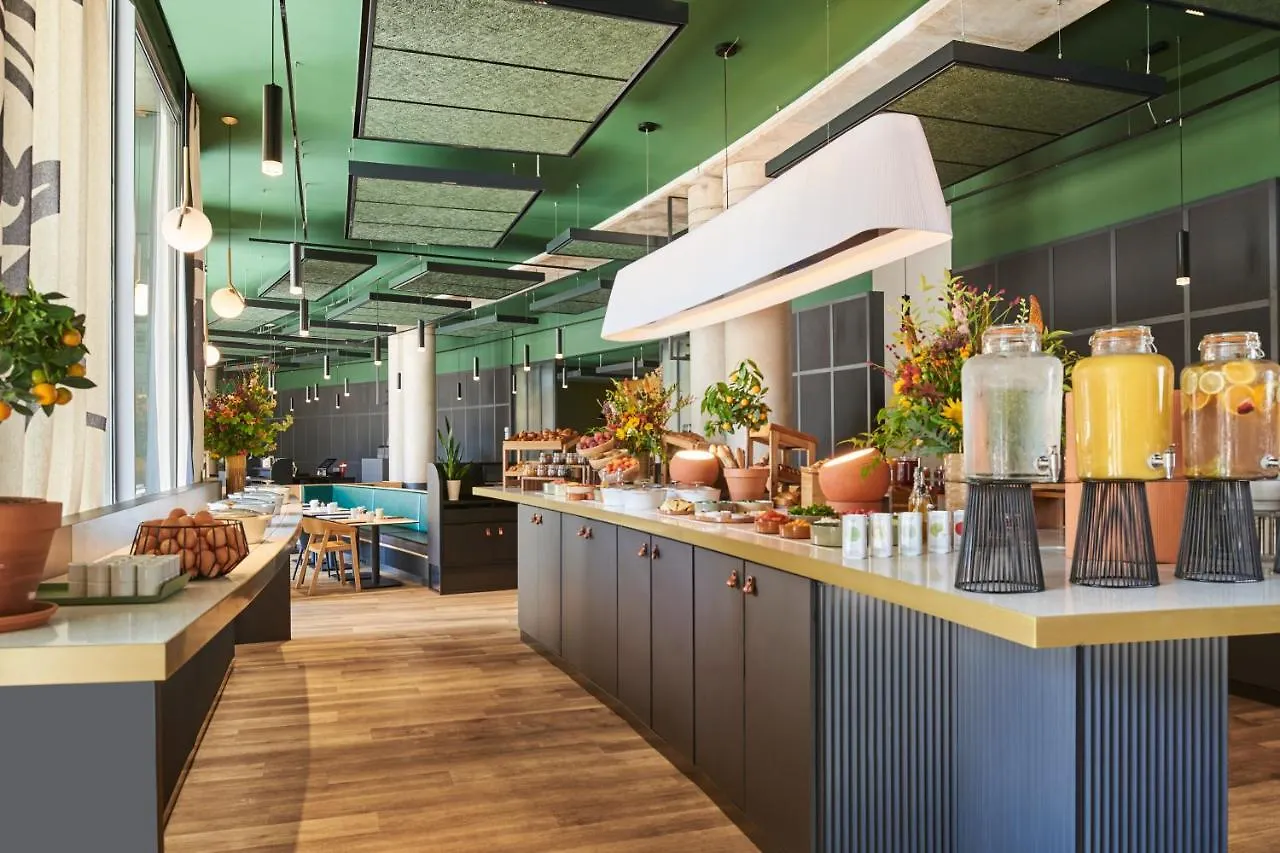 Novotel Gare De Lyon מלון 4*