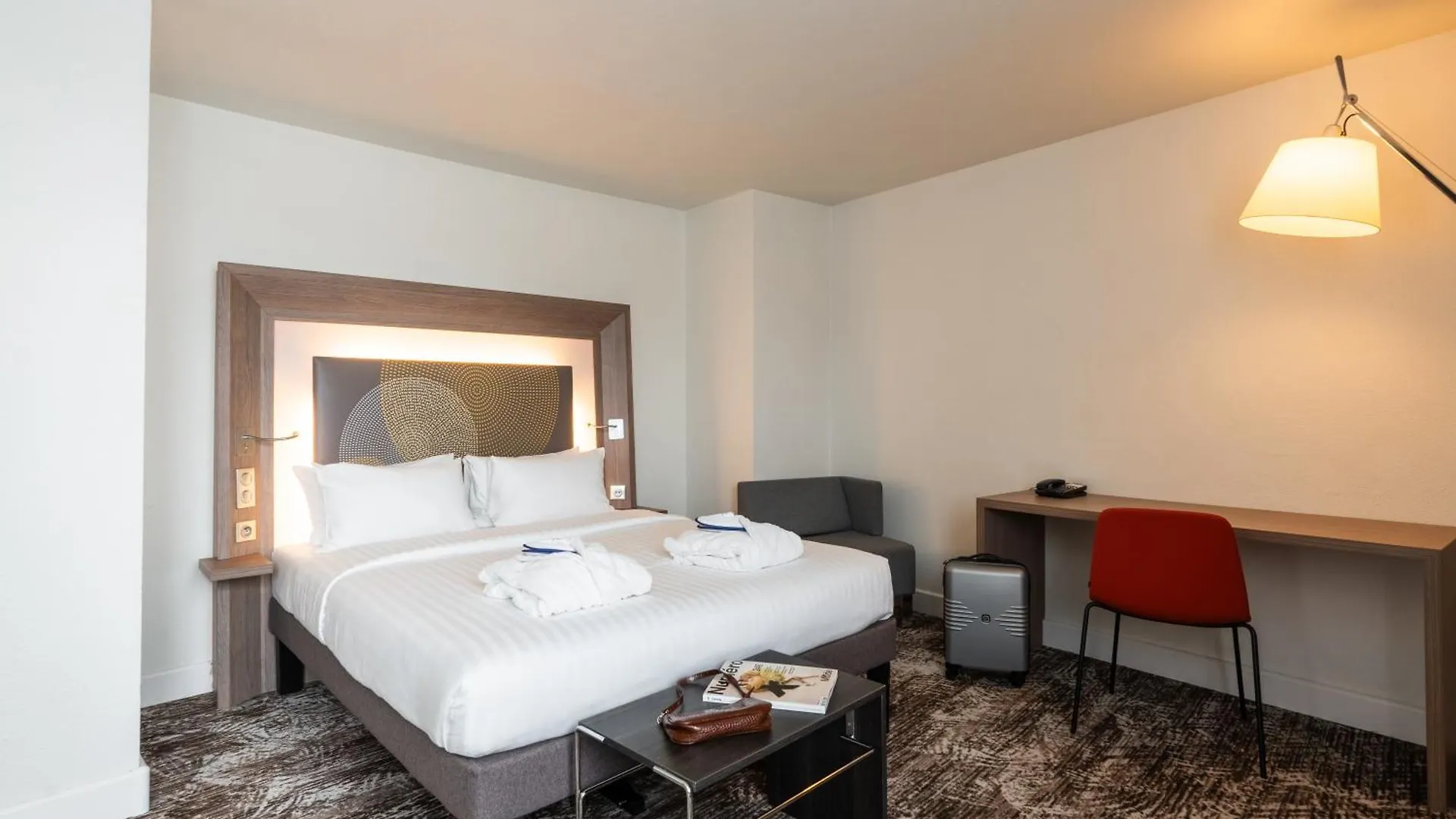 Novotel Gare De Lyon מלון 4*